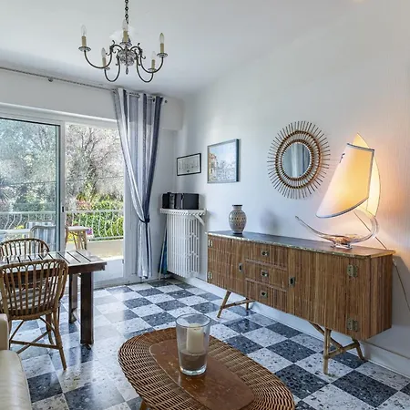 In The Heart Of The Cap D'antibes Lovely Flat Appartement *