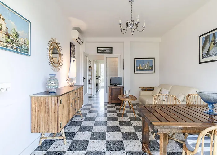 Daire In The Heart Of The Cap D'antibes Lovely Flat Antibes