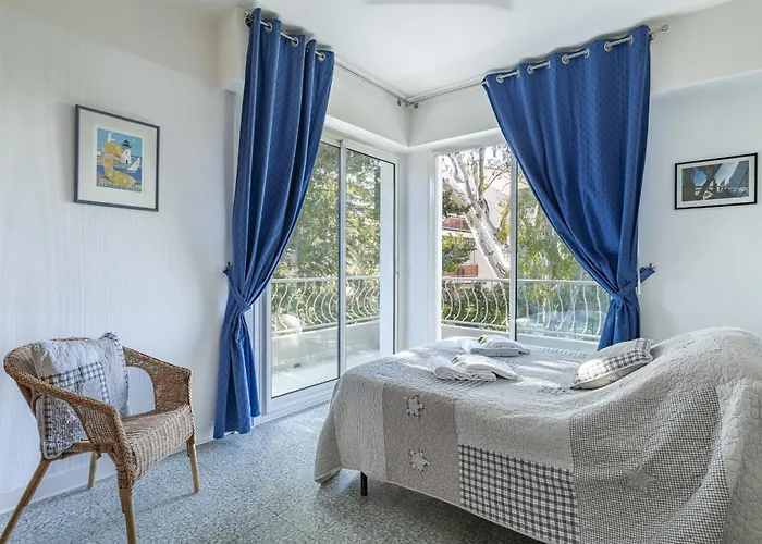 In The Heart Of The Cap D'antibes Lovely Flat * Antibes