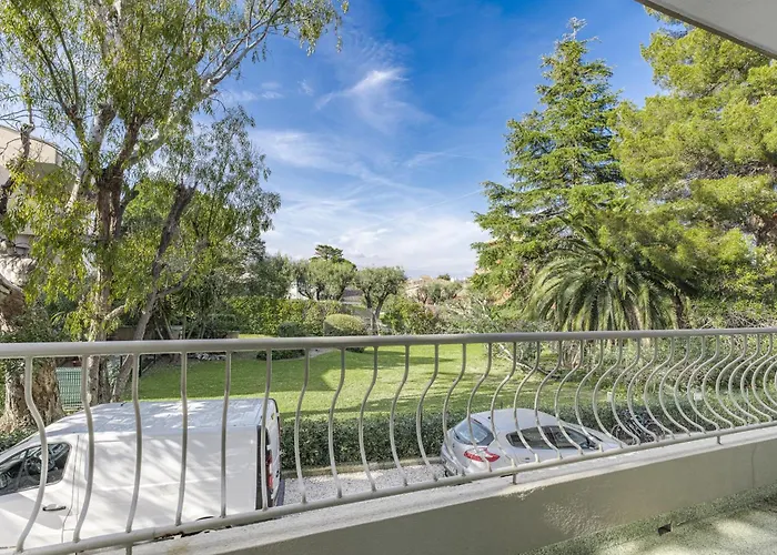 Daire In The Heart Of The Cap D'antibes Lovely Flat *